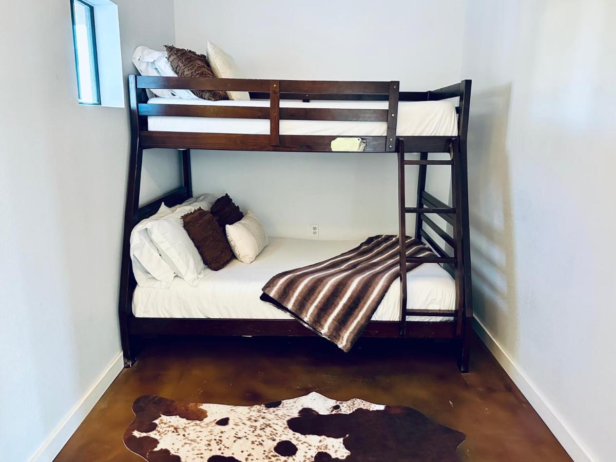 Ravens Nest Ranch, Fire Pit , Views, Near Jt Park! Villa Joshua Tree Exteriör bild