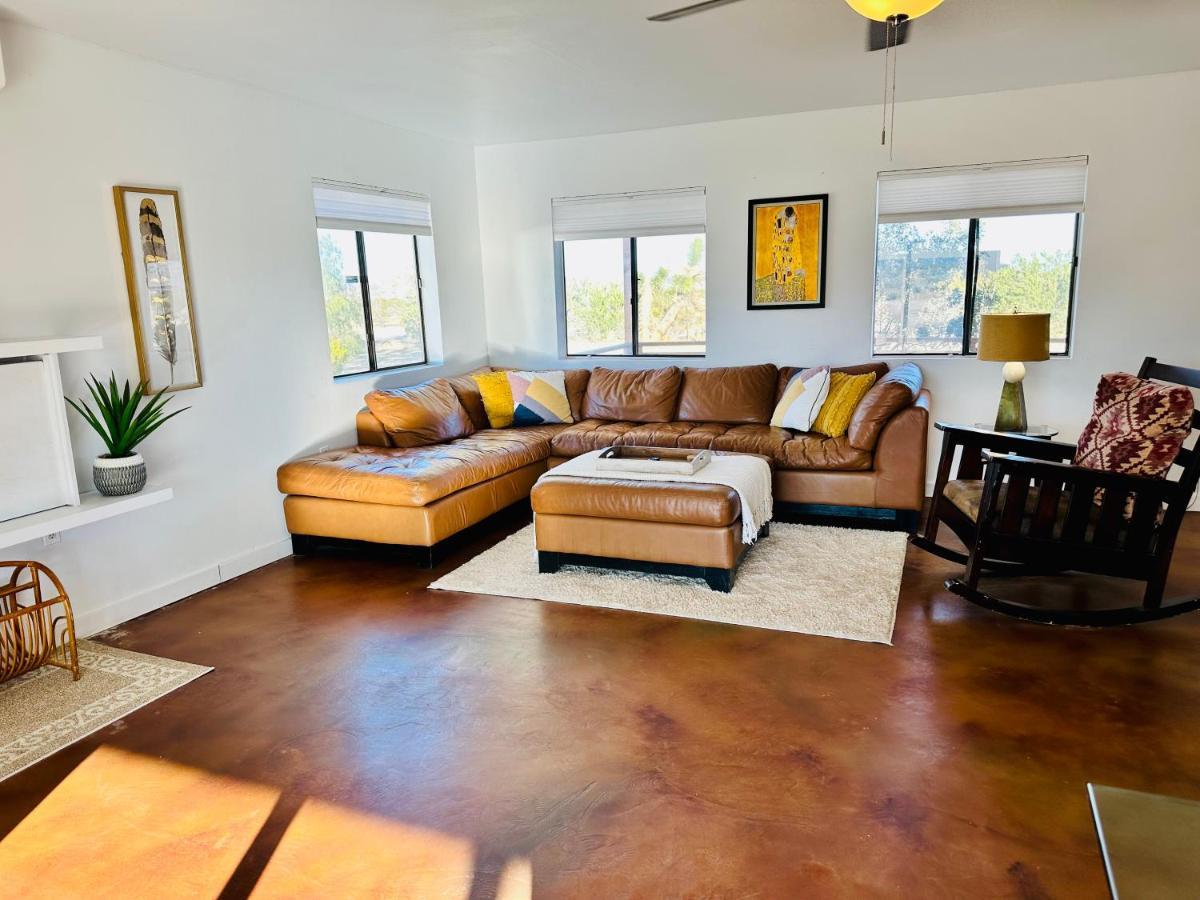 Ravens Nest Ranch, Fire Pit , Views, Near Jt Park! Villa Joshua Tree Exteriör bild