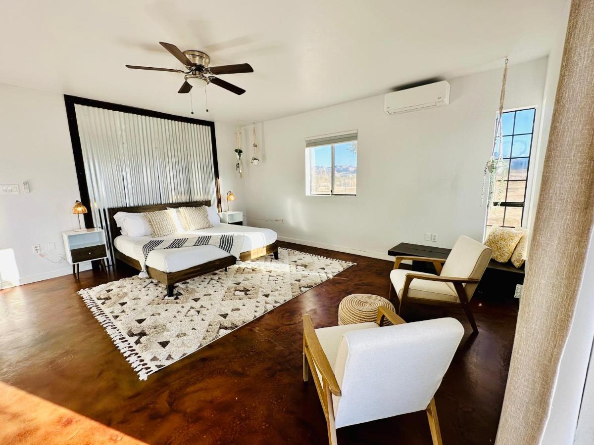 Ravens Nest Ranch, Fire Pit , Views, Near Jt Park! Villa Joshua Tree Exteriör bild