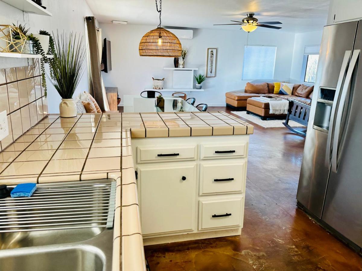 Ravens Nest Ranch, Fire Pit , Views, Near Jt Park! Villa Joshua Tree Exteriör bild